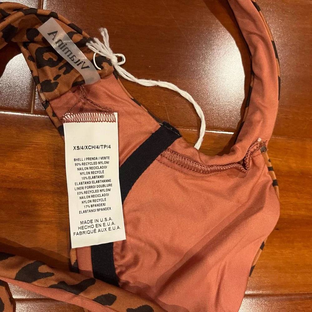 Vitamin A Bikini Top Swim Animal‎ Leopard Print Demi Underwire New Size 4 / XS